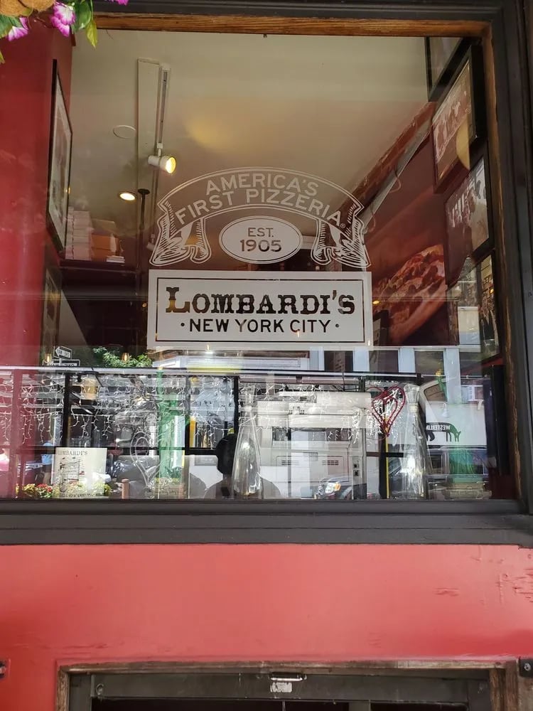 Scott's Pizza Tours image
