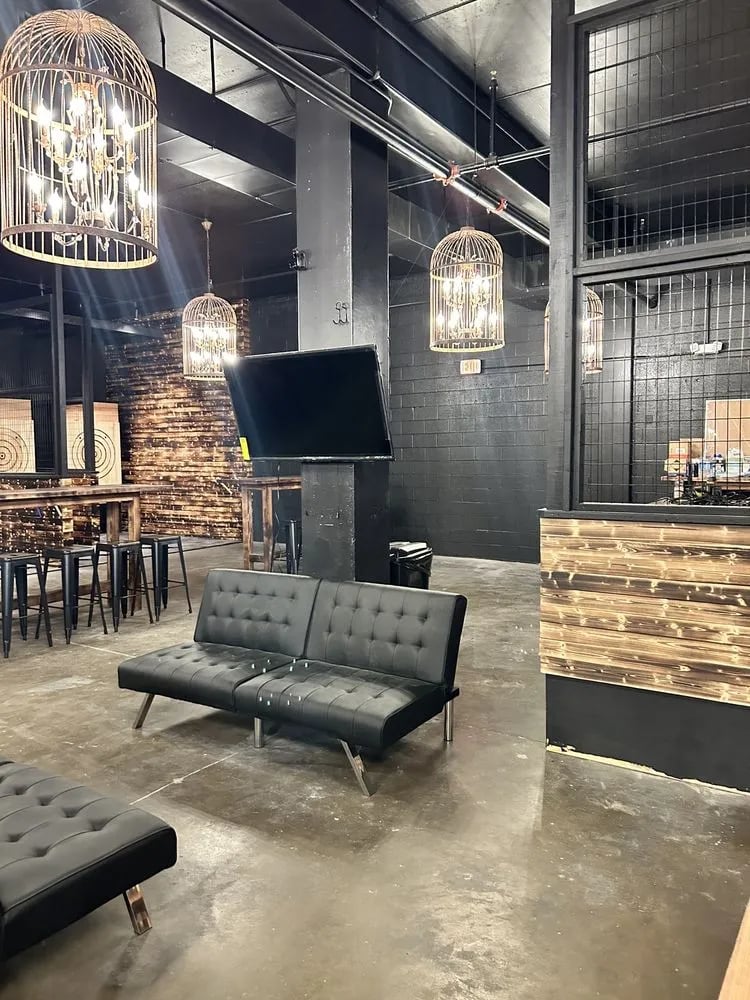 Bad Axe Throwing Alexandria image