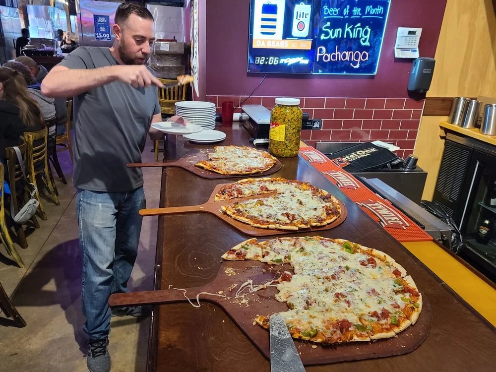 Chicago Pizza Tours image