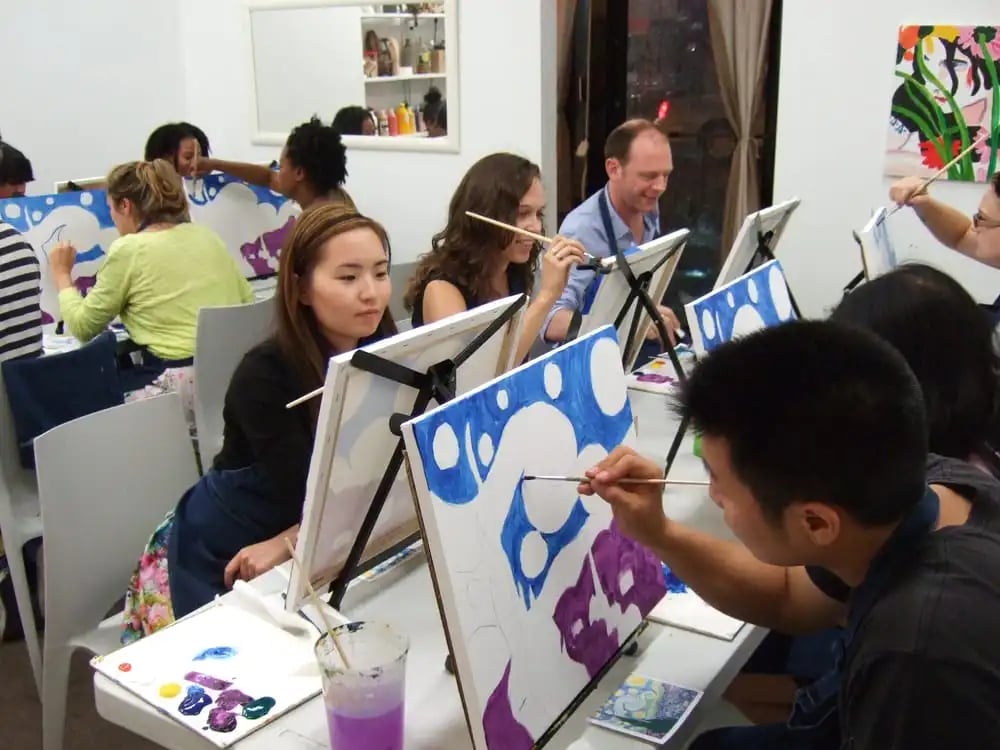 Painting Lounge image