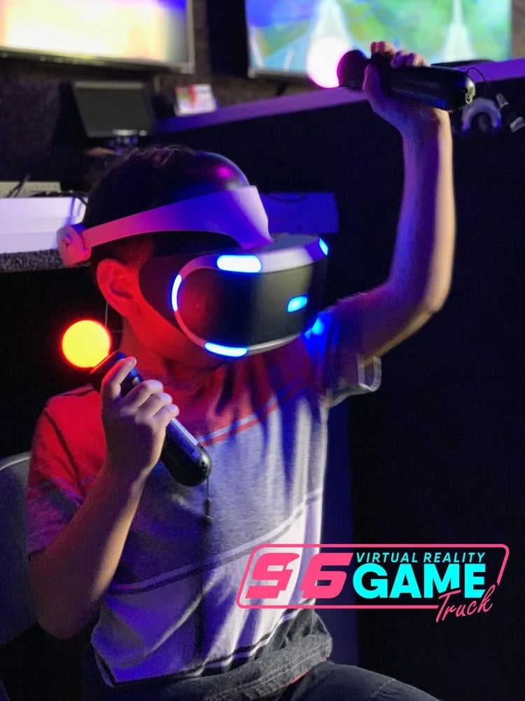 916 Virtual Reality Game Truck image