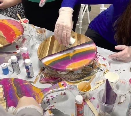 New Leaf Resin Workshops image