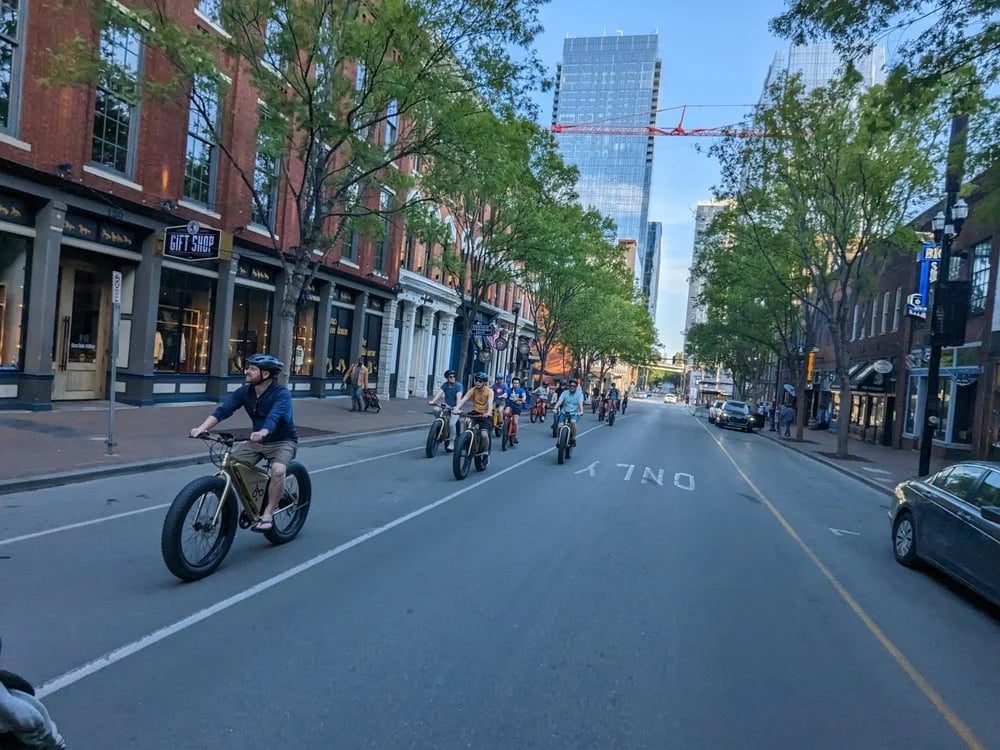 Music City eBikes image