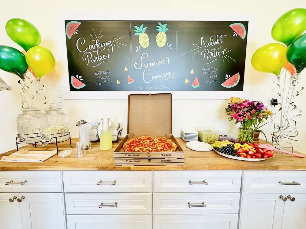 Taste Buds Kitchen image