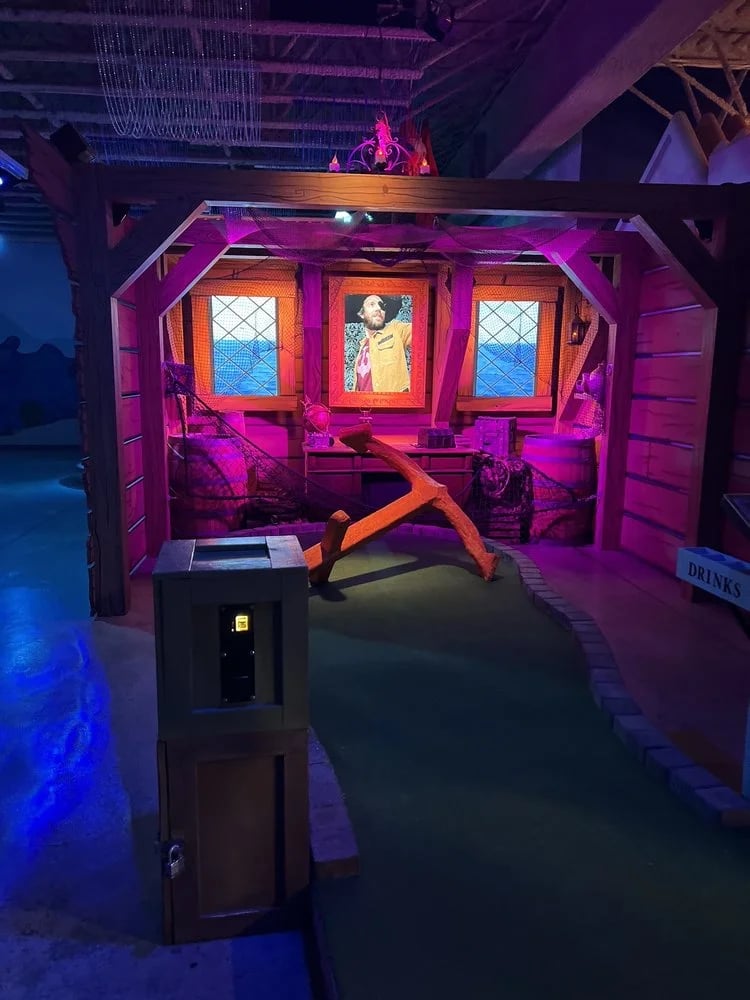Shipwrecked image