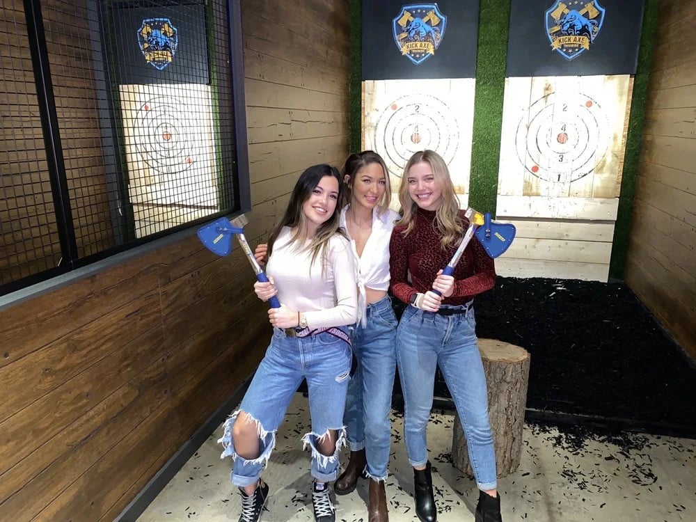 Kick Axe Throwing image