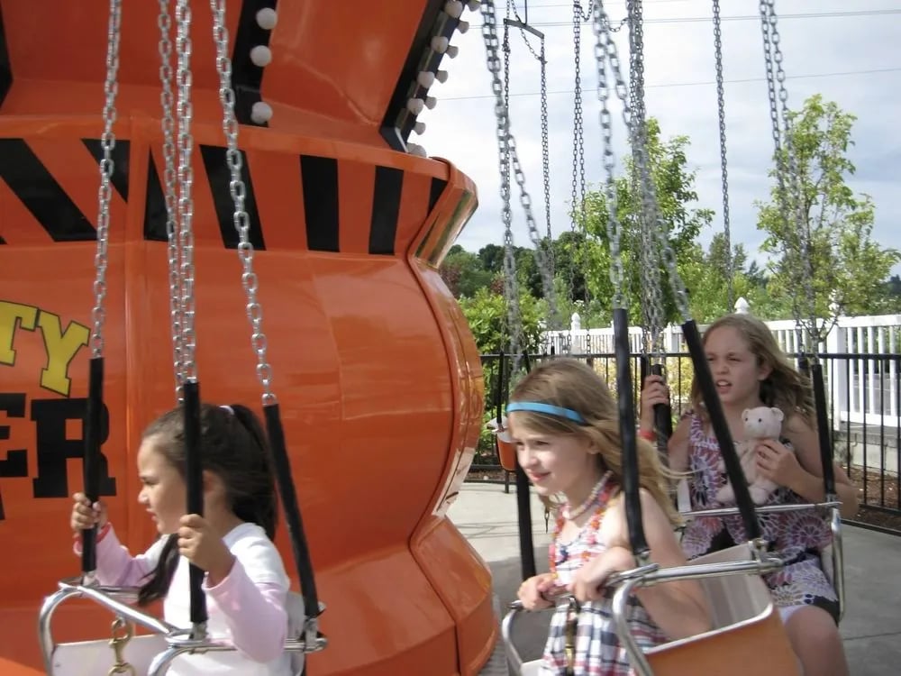 Tukwila Family Fun Center & Bullwinkle's Restaurant image