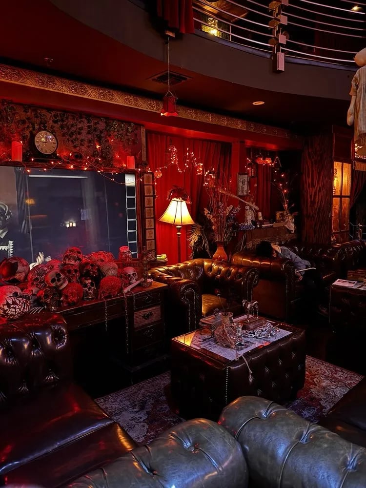 Escape Hotel image