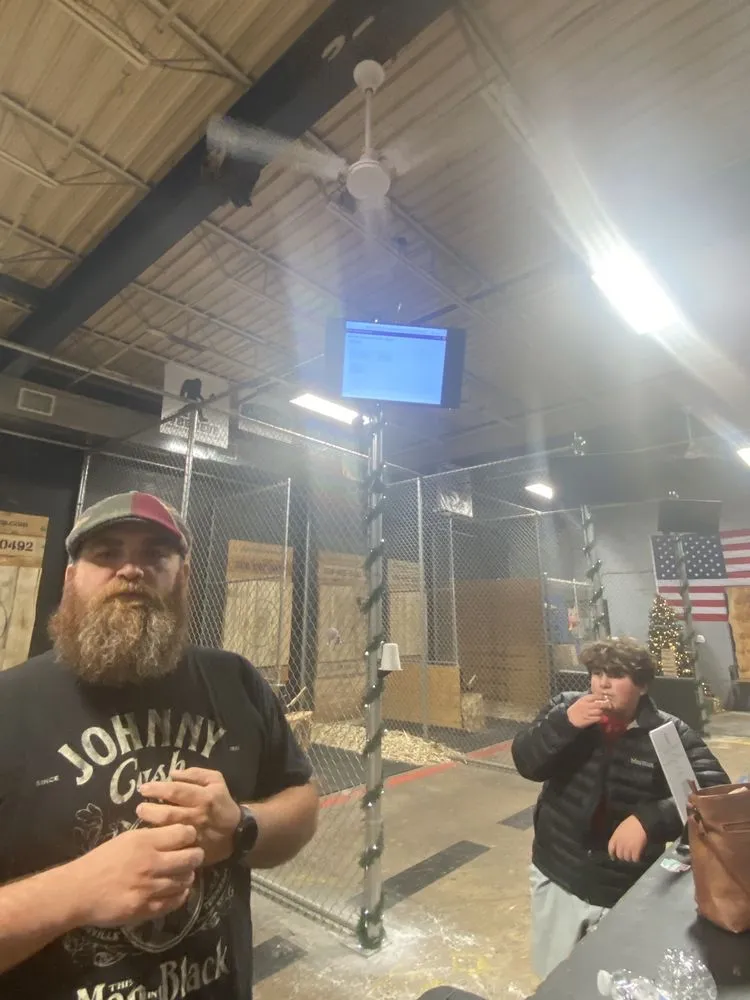 Clutch Shot Axe Throwing image