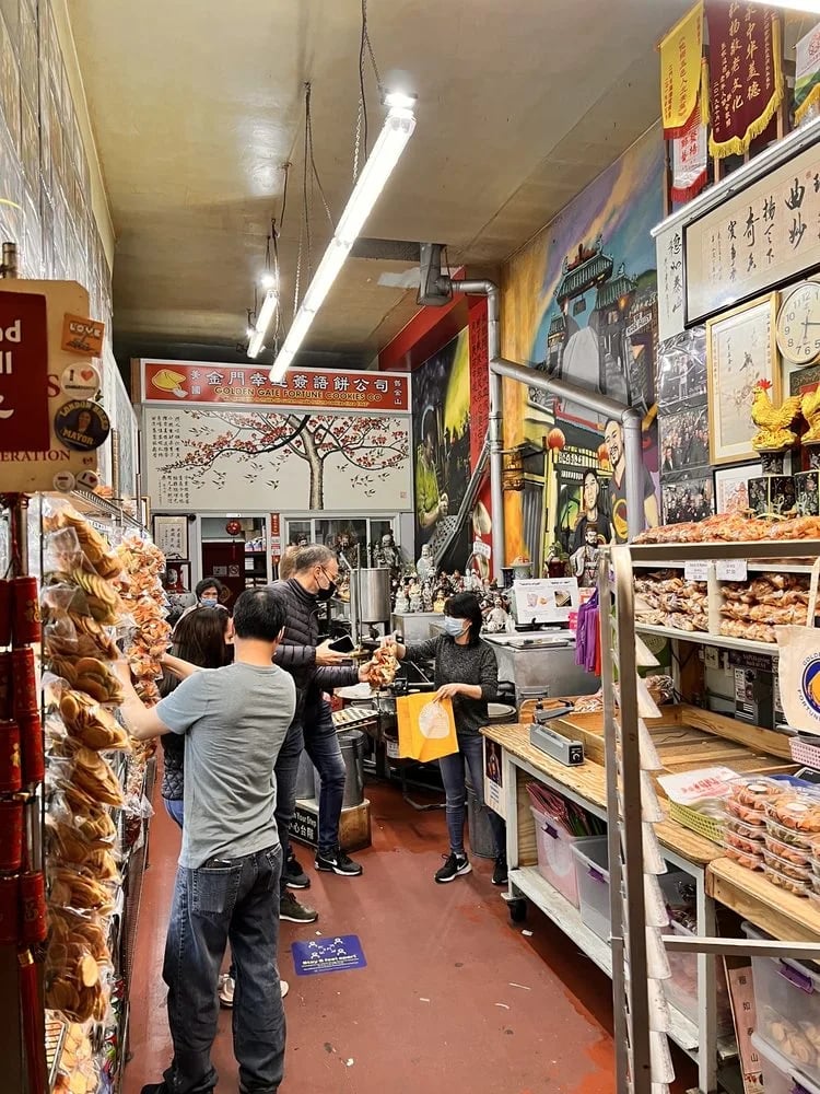Local Tastes Of The City Tours image