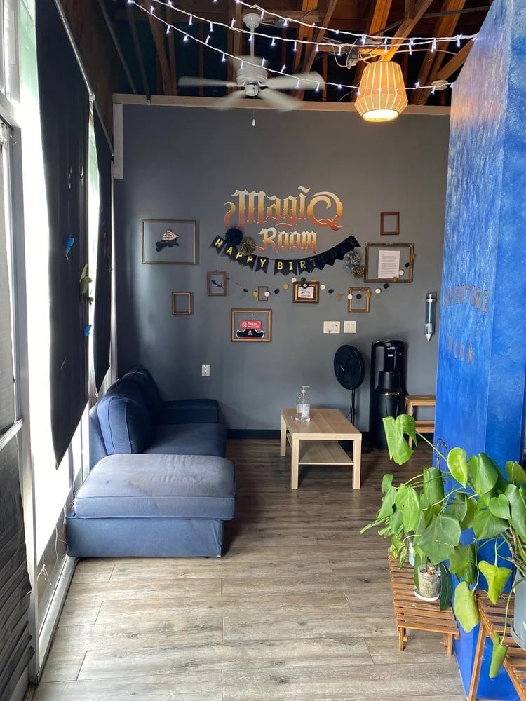 MagIQ Room image