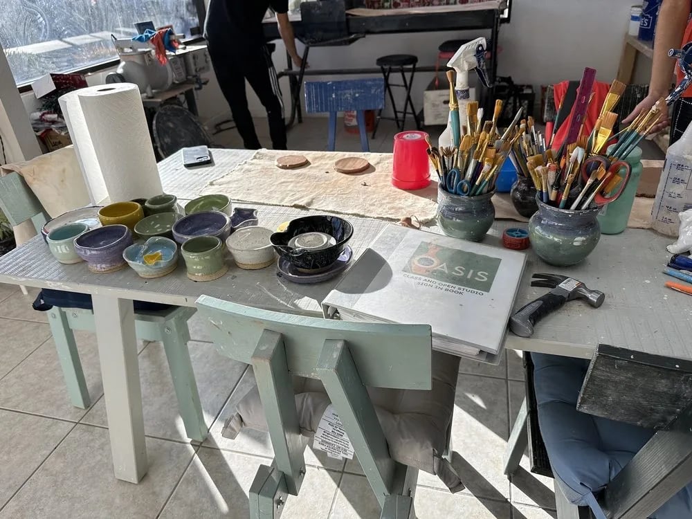 Oasis Pottery image
