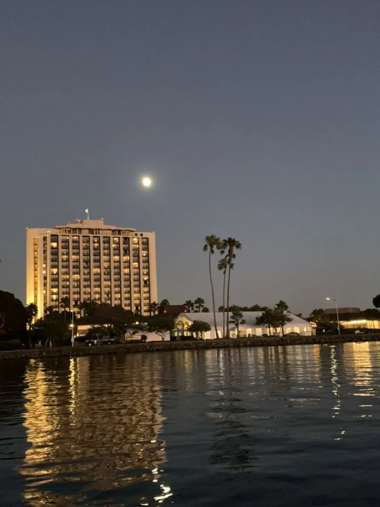 Paddle Pub - San Diego image