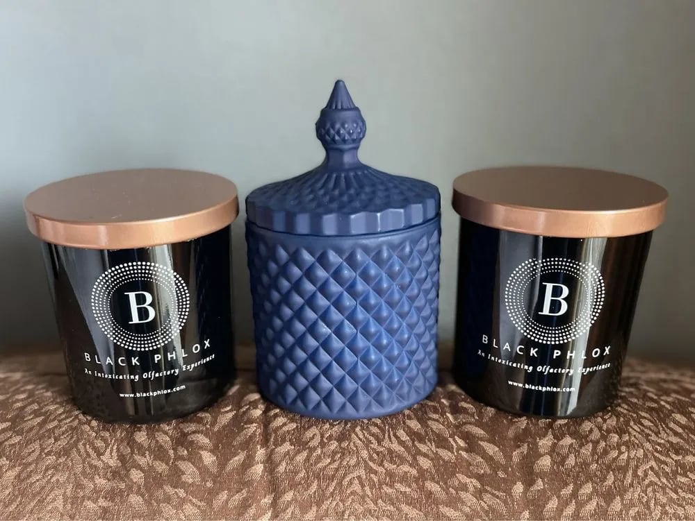 Black Phlox Candle image