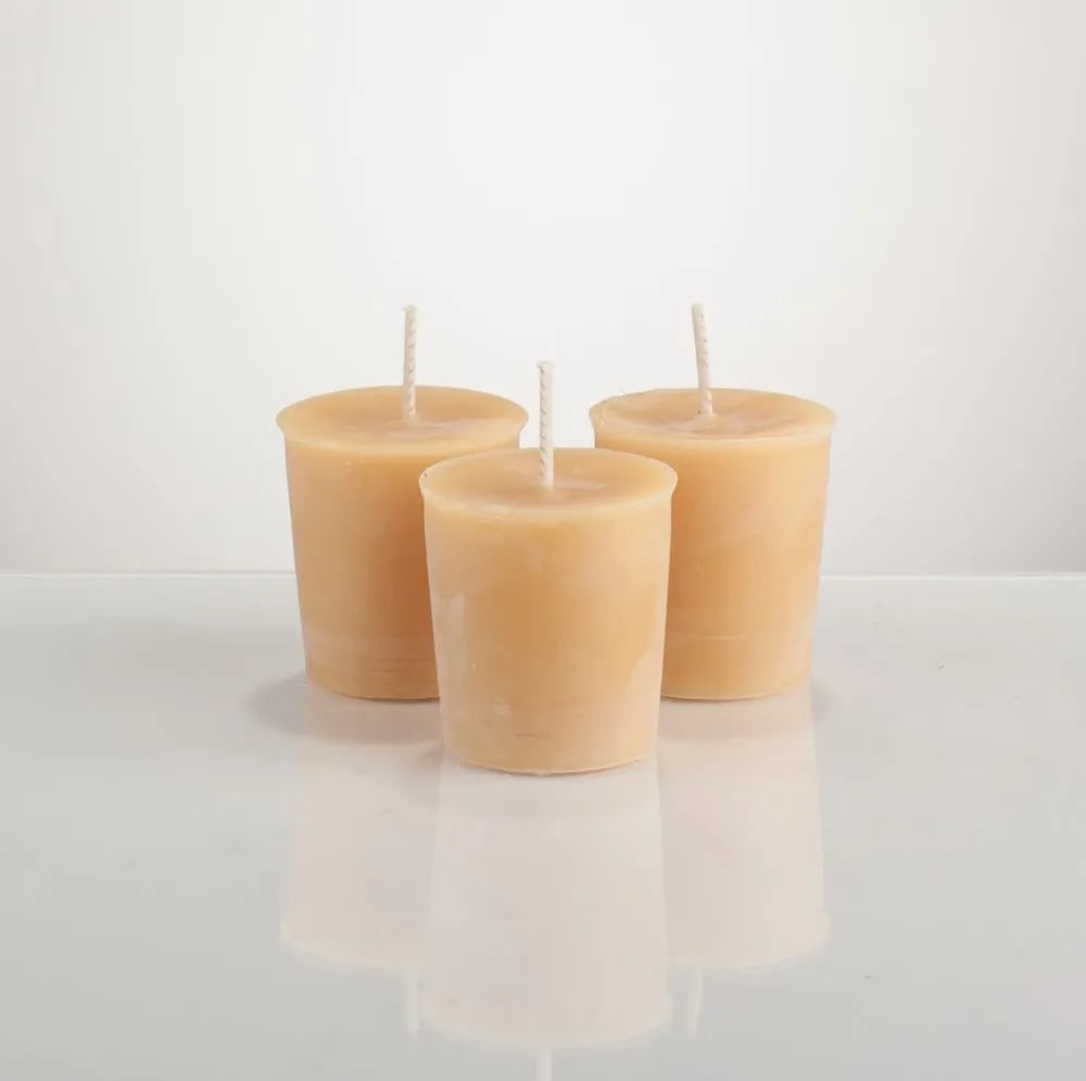 YYC Beeswax image