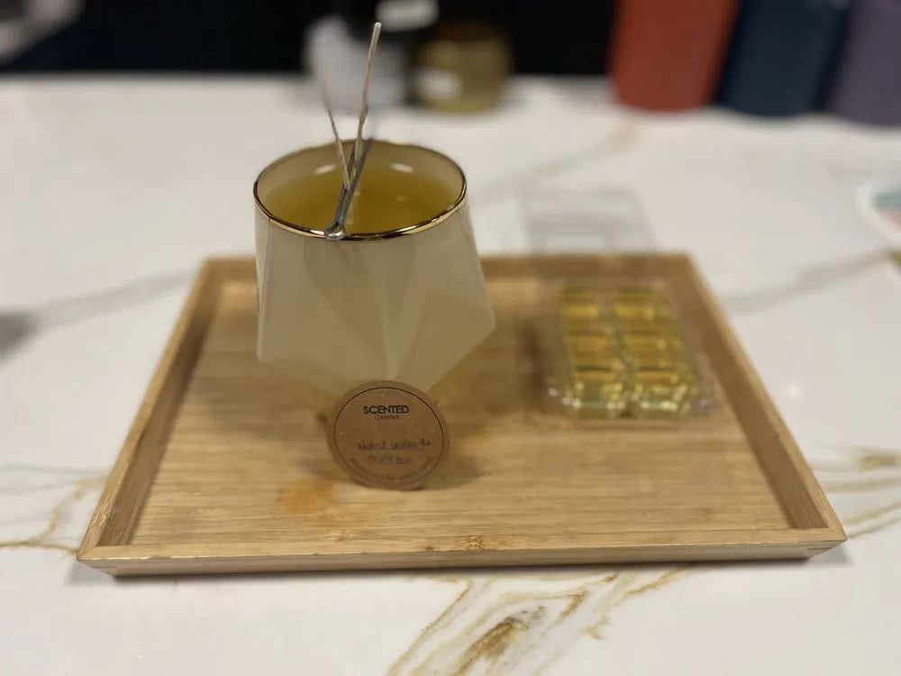 Ashy Aromas Candle Bar image