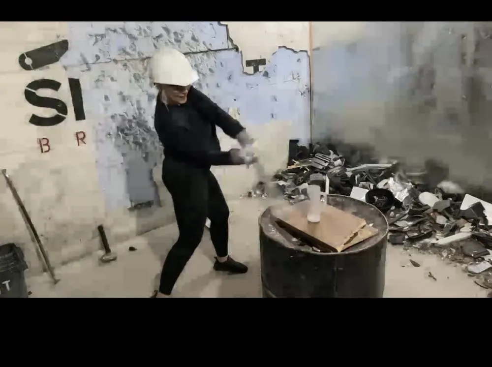 Smash It Breakroom image