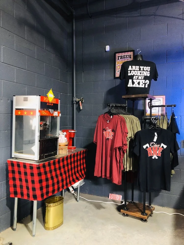 Class Axe Throwing & Bar image