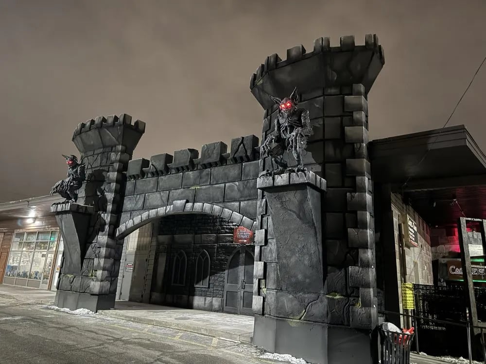 Castle of Chaos Haunted House image