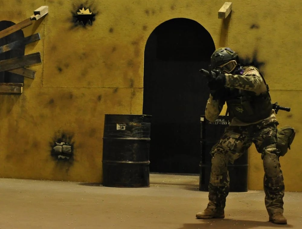 Insane Paintball image