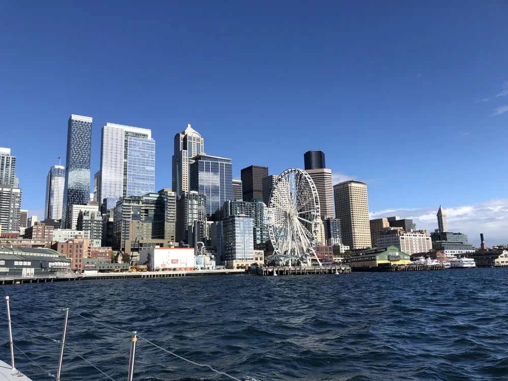 Sailing Seattle image