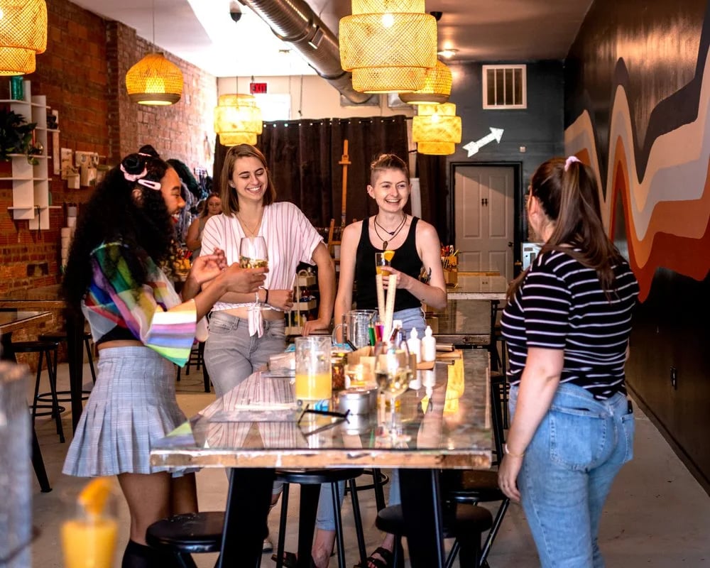 Studio 614 image