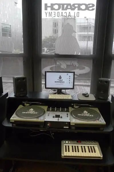 Scratch DJ Academy image