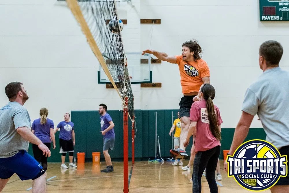 TRI SPORTS image