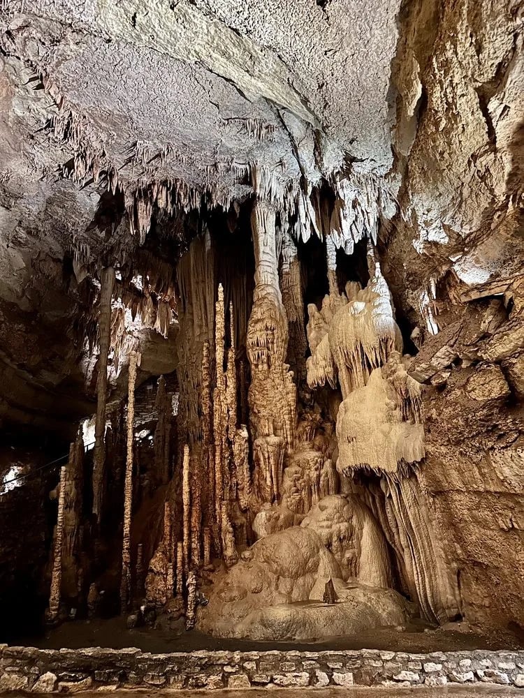 Natural Bridge Caverns image