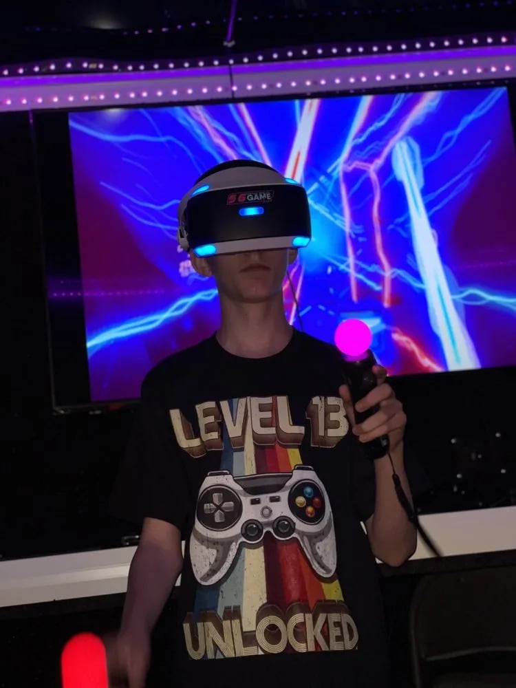 916 Virtual Reality Game Truck image