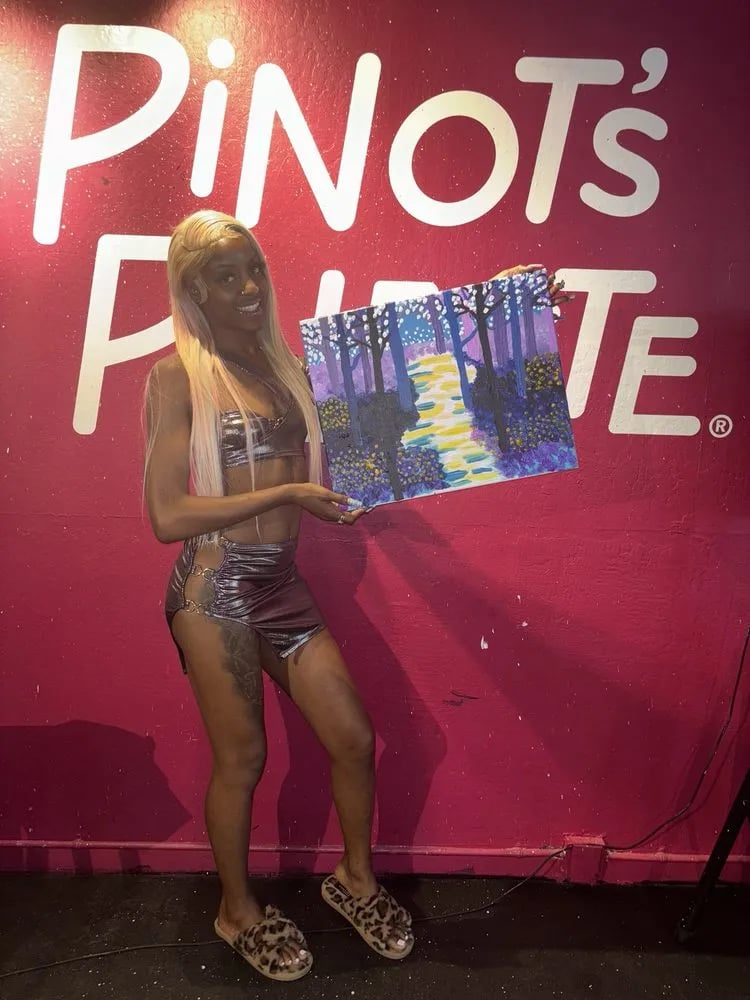 Pinot's Palette Danville image
