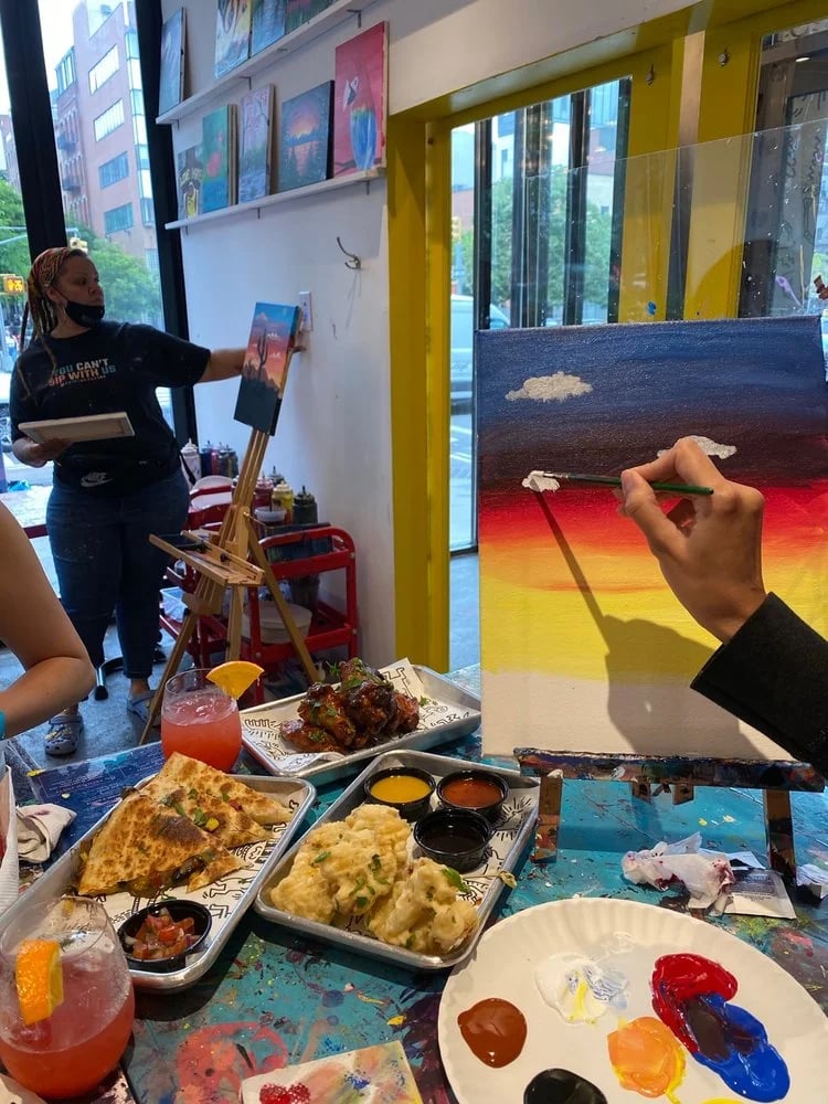 Paint N Pour image