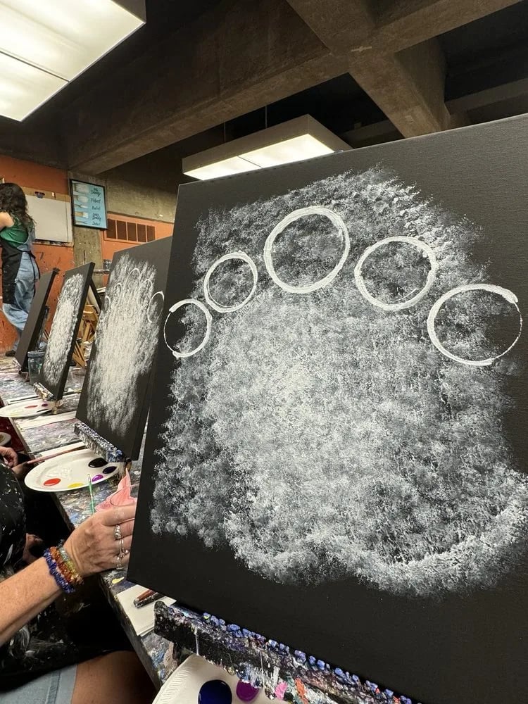 Paint and Vino image