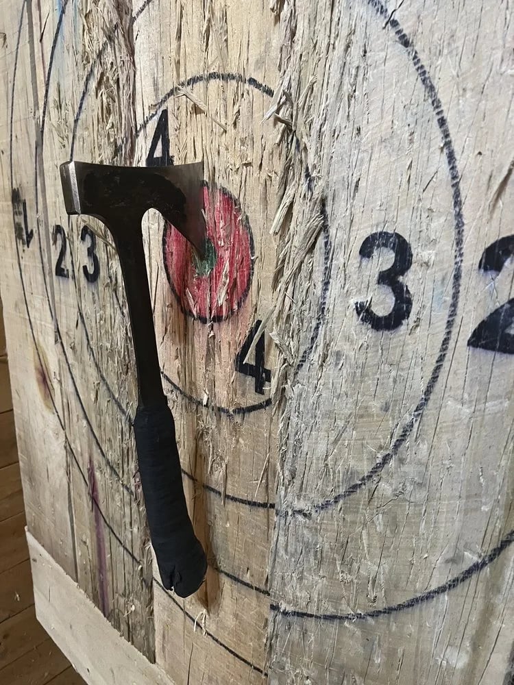 Bury the Hatchet Axe Throwing Atlanta image