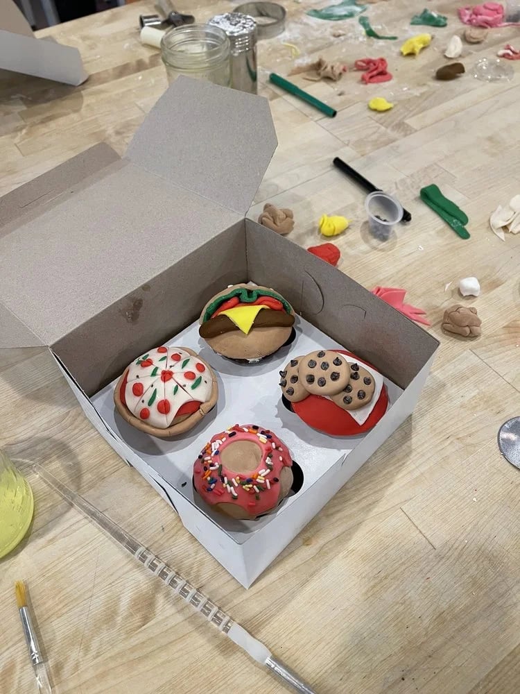 Charm City Cakes image