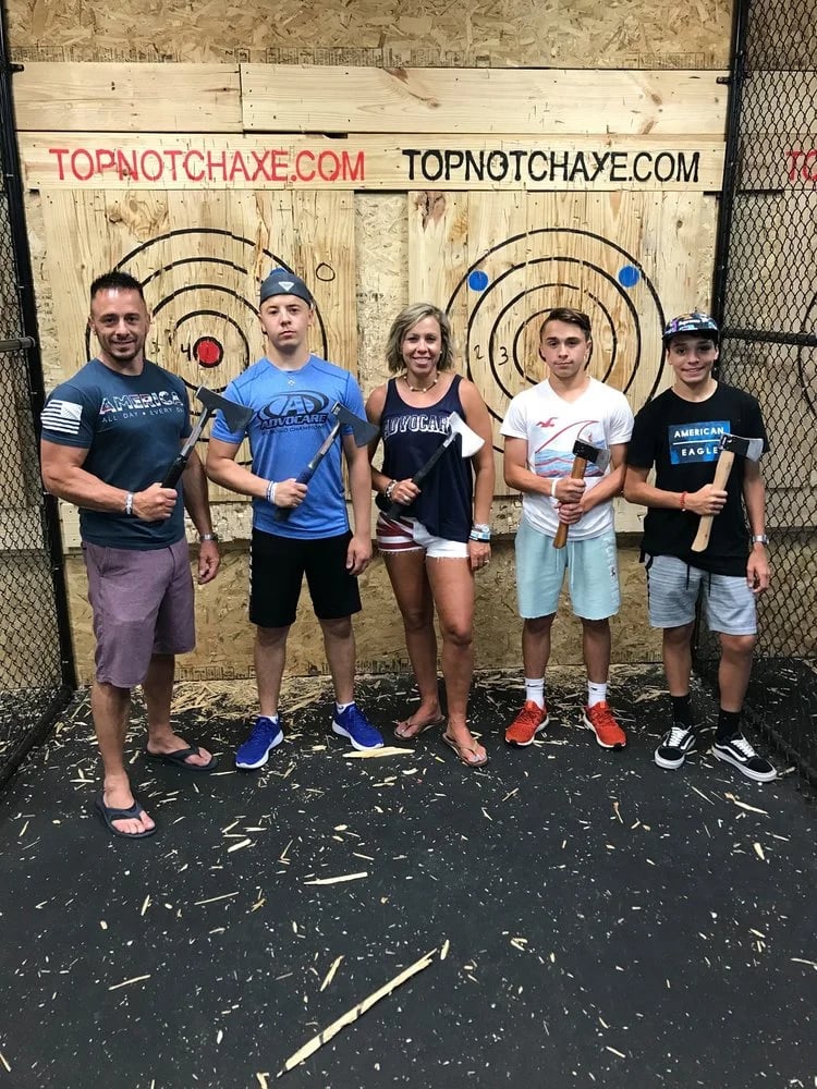 Top Notch Axe Throwing - St Louis image