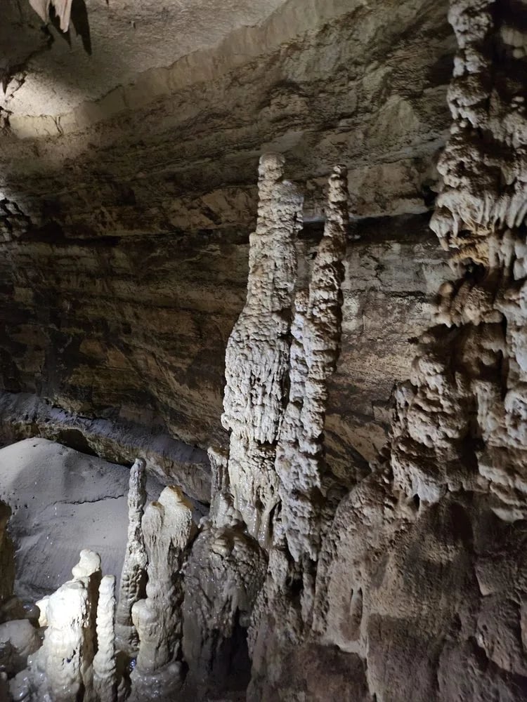 Natural Bridge Caverns image
