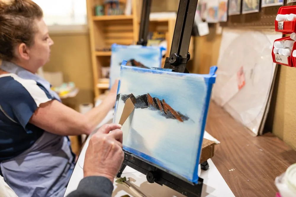 Hope Blakely Art Classes image