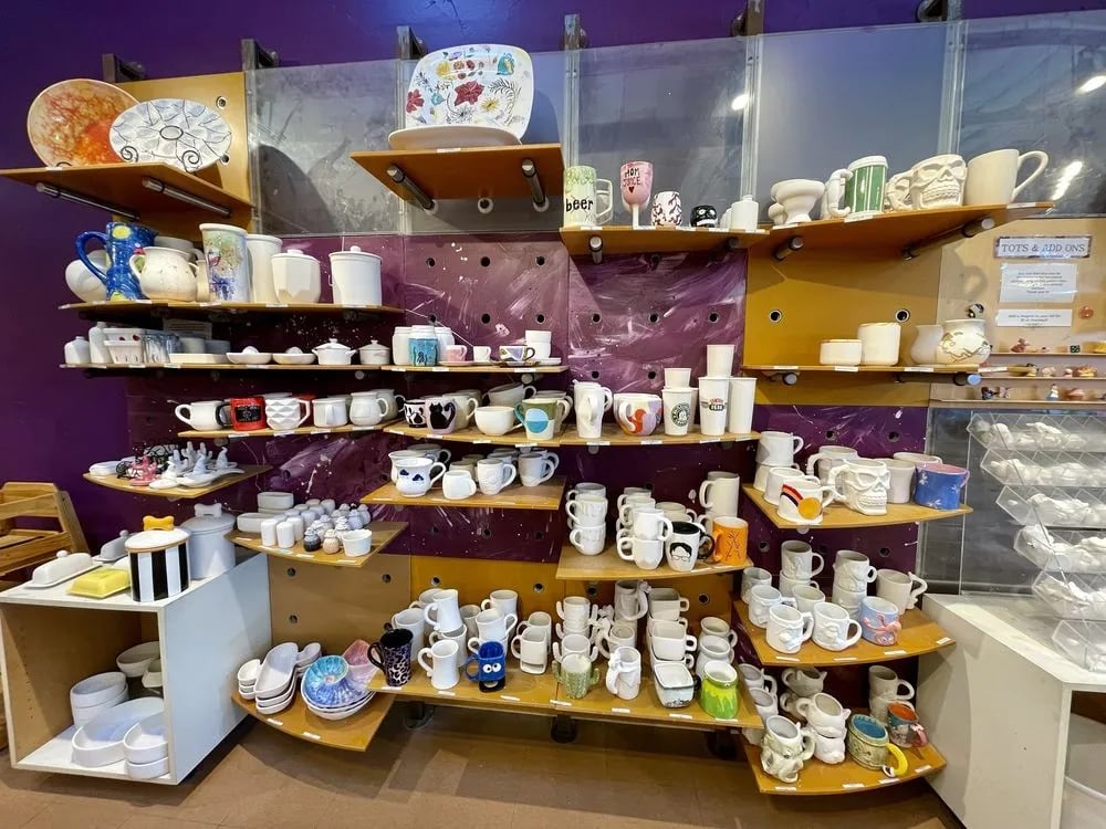 Petroglyph Ceramic Lounge image