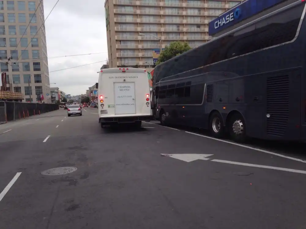 San Francisco Minibus image