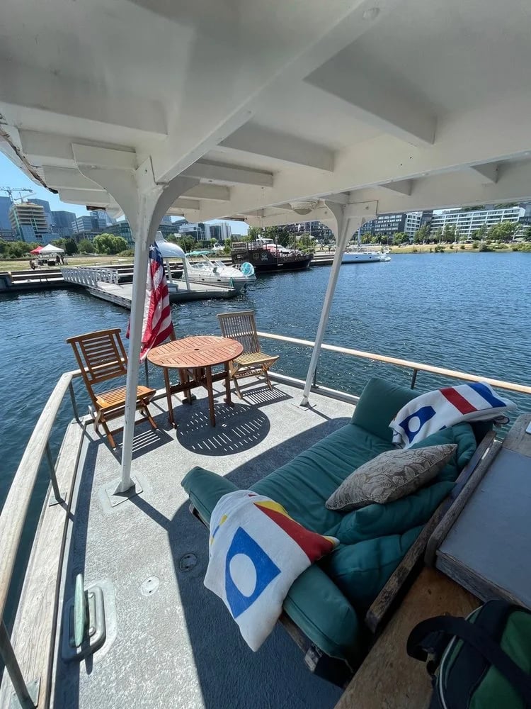 Seattle Boat Cruise image