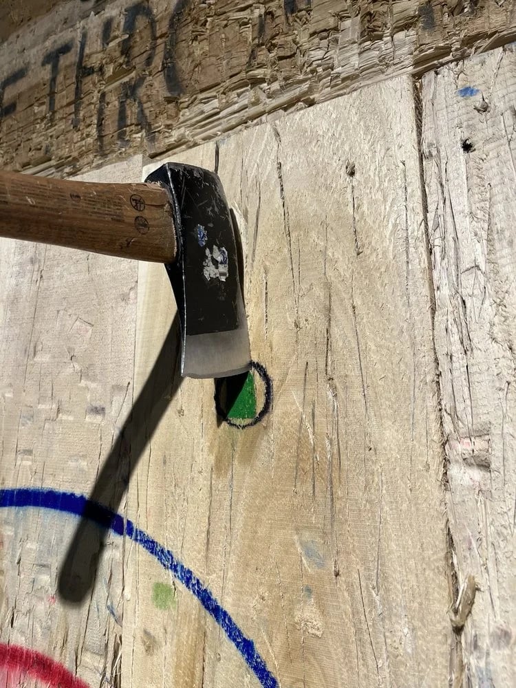 Ace Axe Throwing image