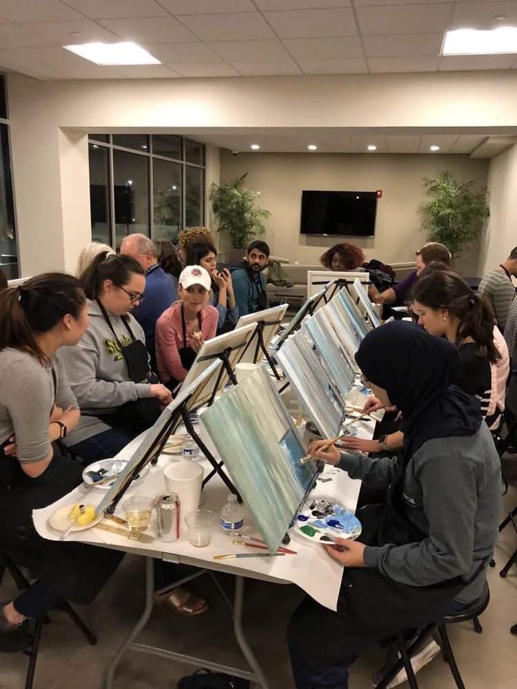 Wine & Canvas image