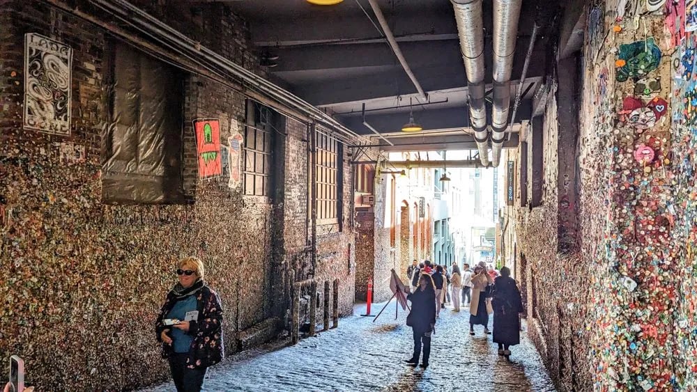Scavenger Hunt Walking Tours - Seattle image