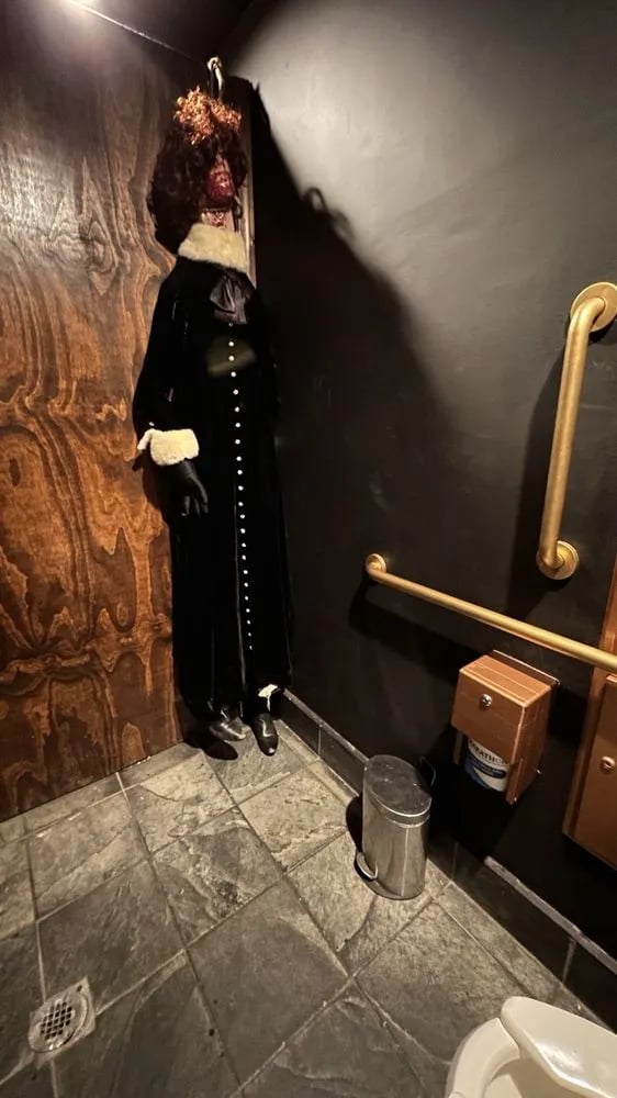 Escape Hotel image