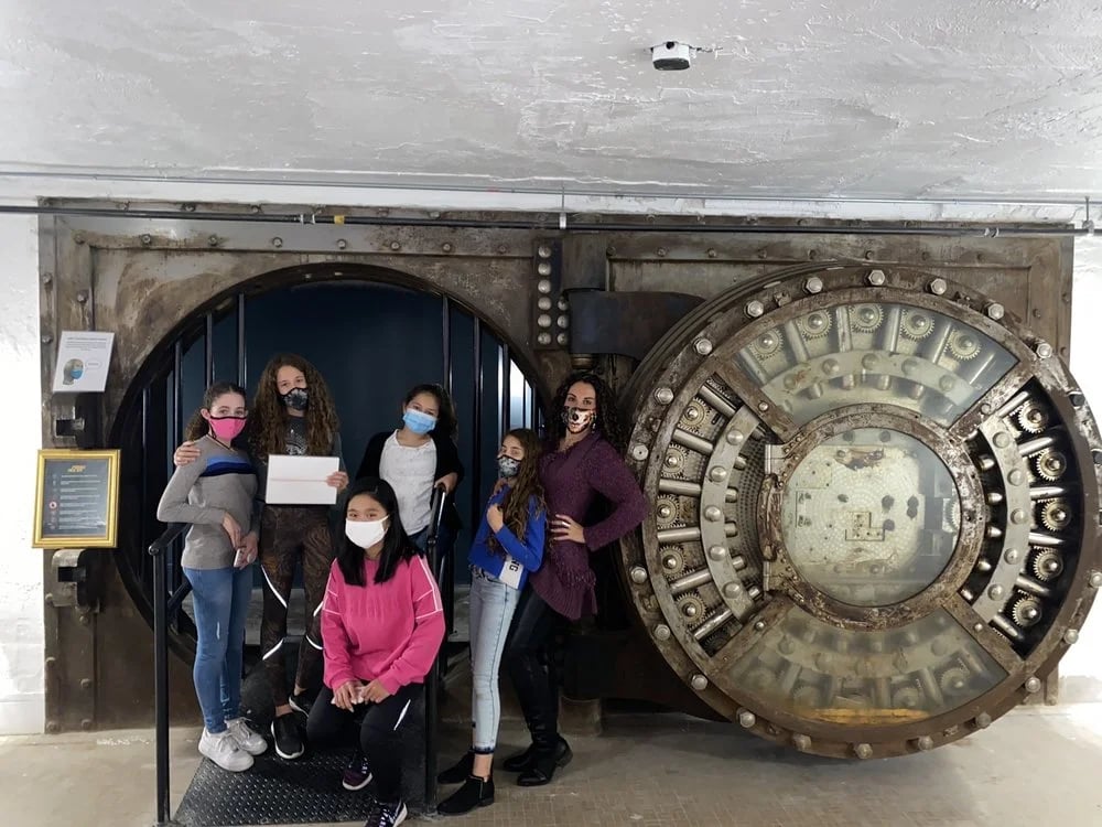 PanIQ Escape Room - Chicago Logan image