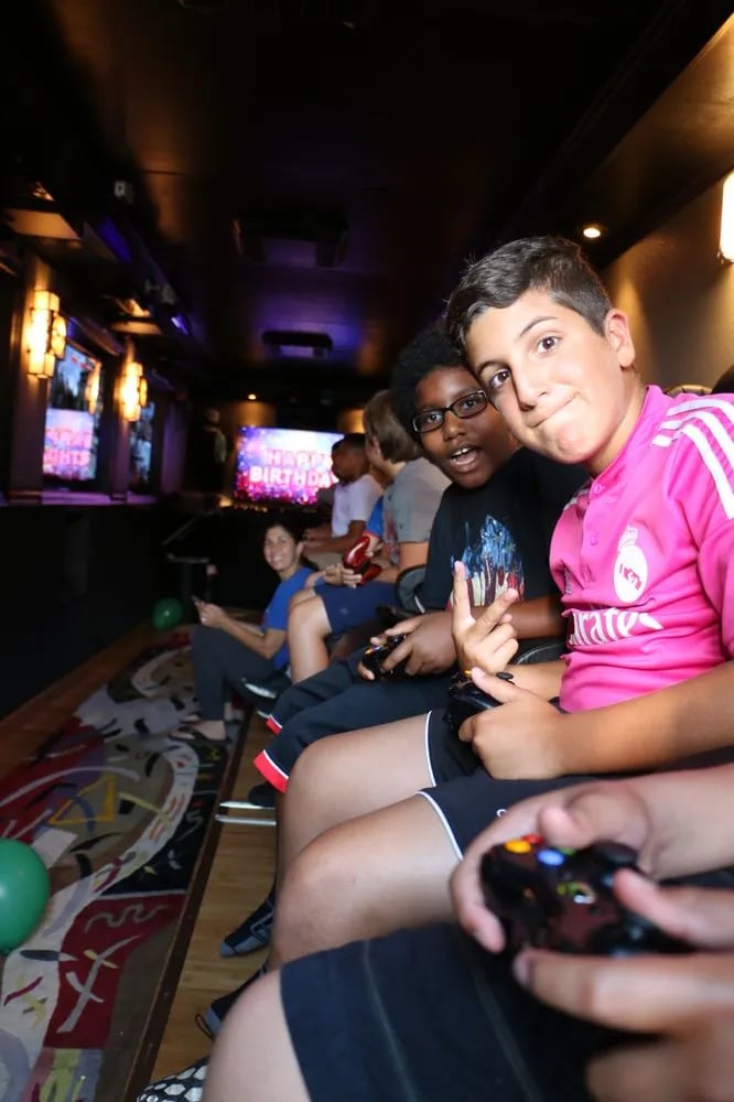 Gamer vs Gamer image