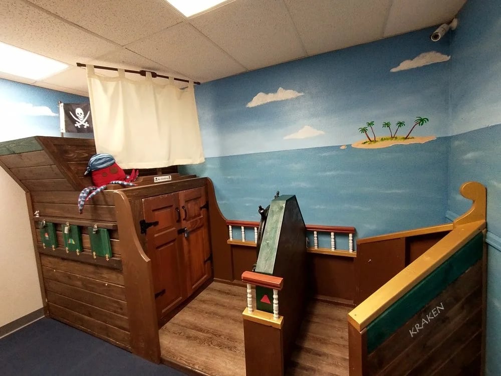 Golden Puzzle Room image