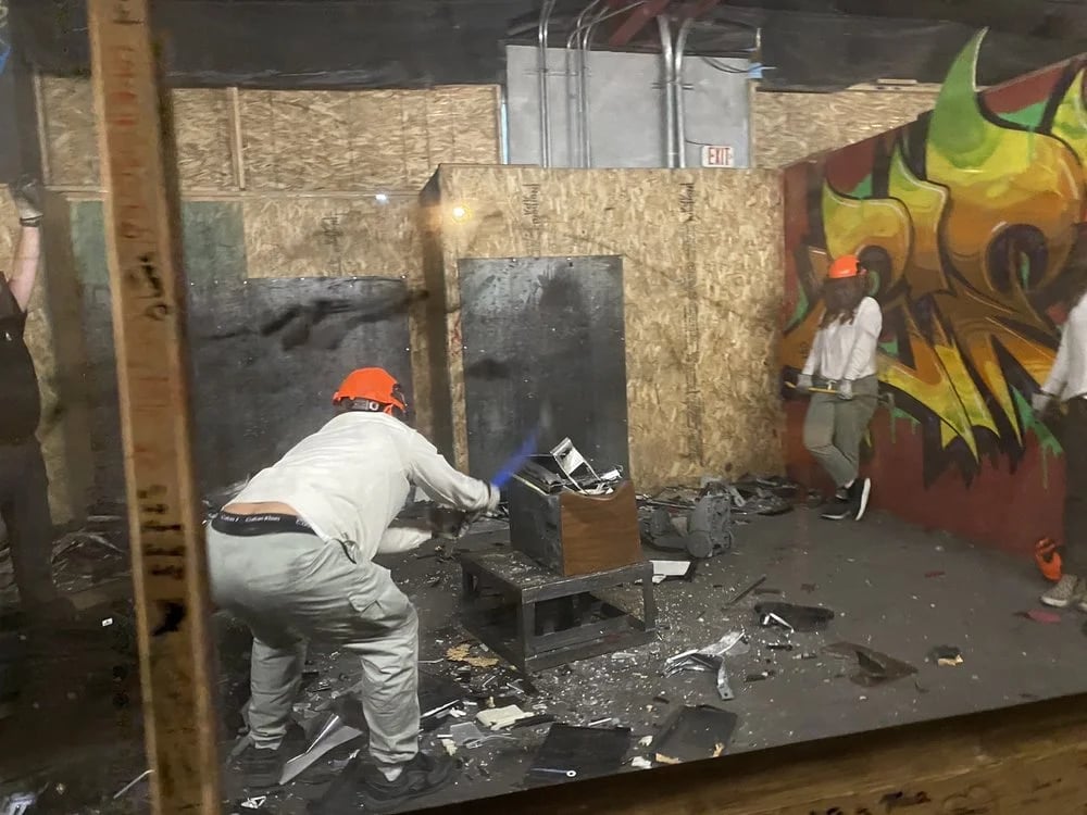 Smash it Rage Rooms image