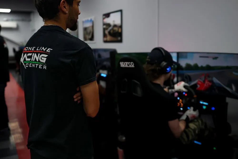 One Line Racing Center image